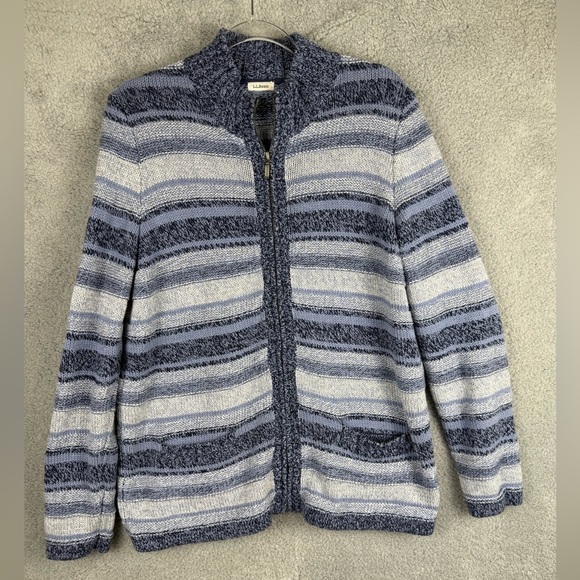 L.L. Bean Sweaters - Women’s LL bean zip up sweater XL preowned EUC